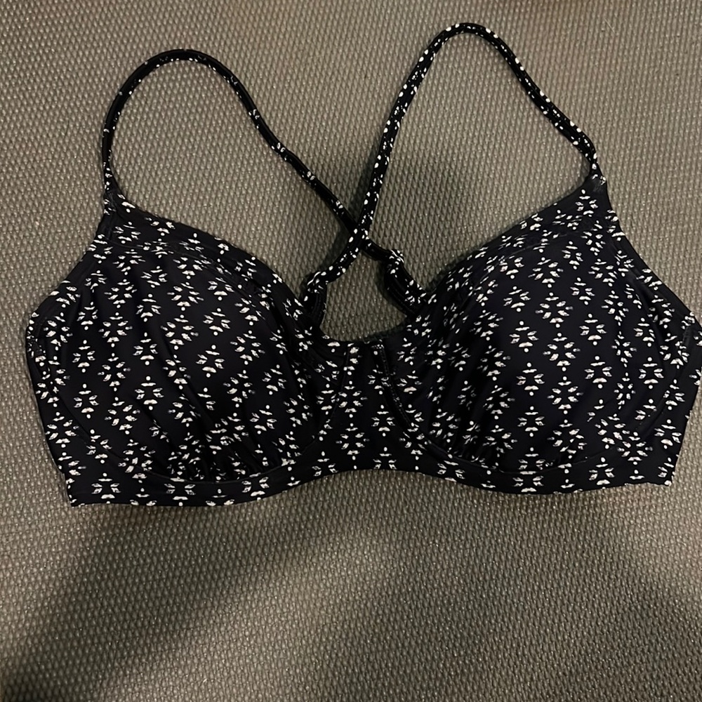 Athletes bikini top